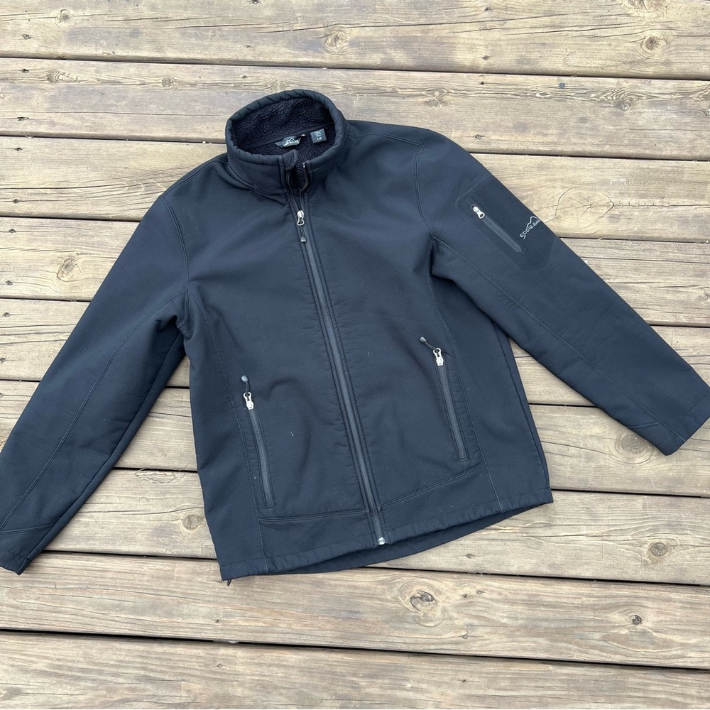 Eddie Bauer | Rugged Ripstop Softshell Jacket - Picture 4 of 8